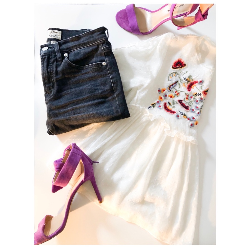 Pre-loved Zara white ruffle on the sleeves top